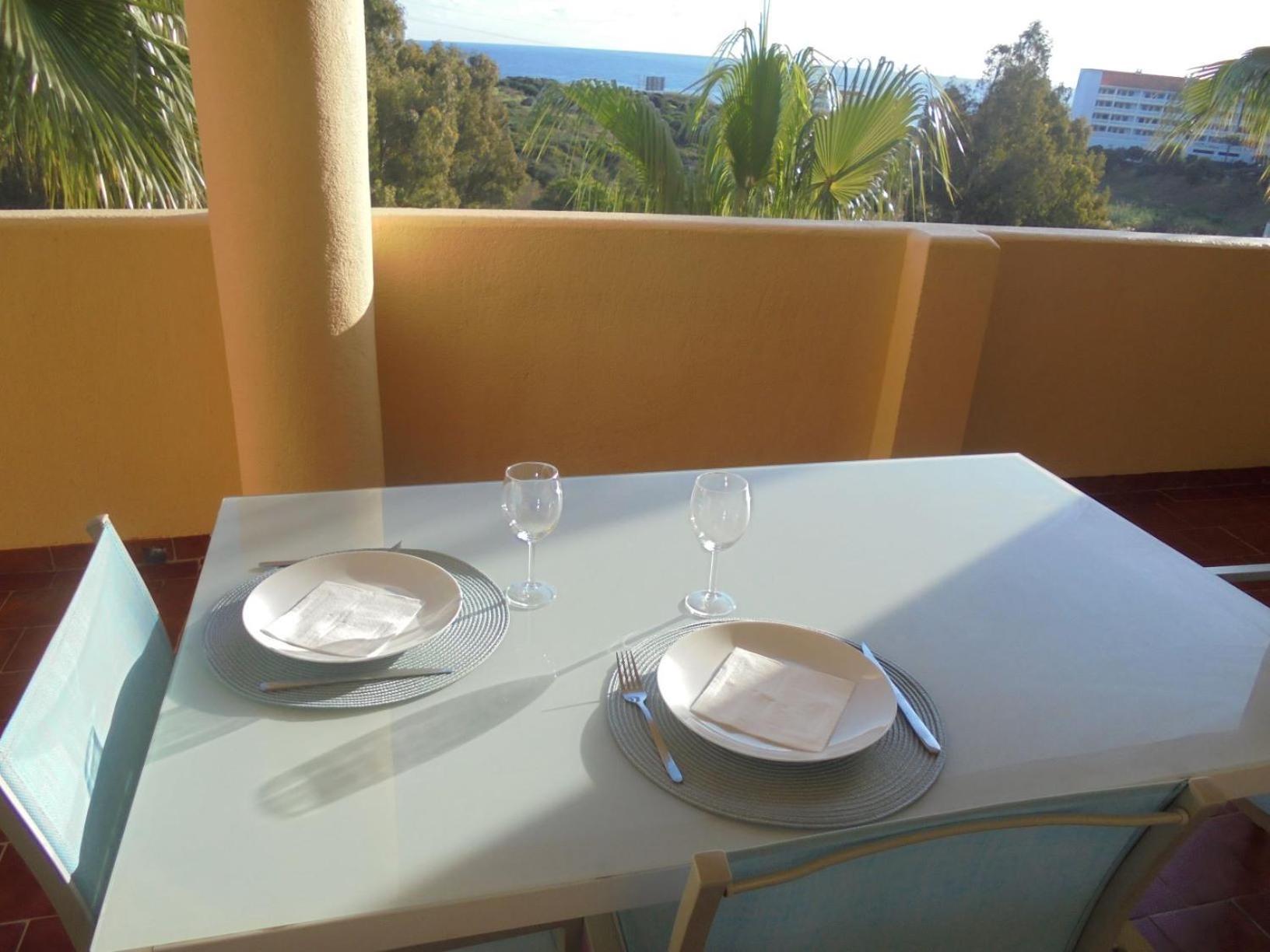 5006-Apt 2 Bedrooms With Sea View Manilva Eksteriør billede